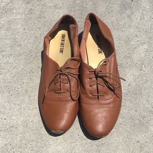 Cute shoes need a new home